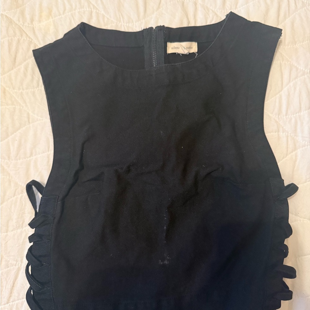 Black Sleeveless Top with sides out